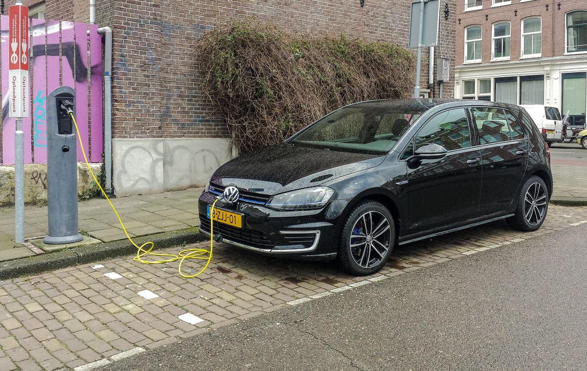 black_vw_golf_gte_charging_fl